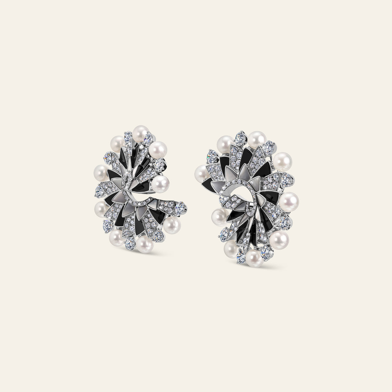 Infinia Pearl Small Earring_White Diamonds With Pearls, Onyx, Special Cut Mother Of Pearl_2