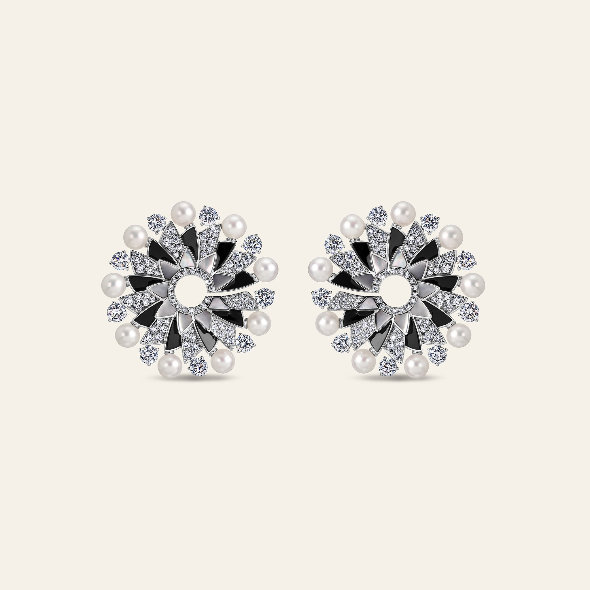 Infinia Pearl Small Earring_White Diamonds With Pearls, Onyx, Special Cut Mother Of Pearl_1