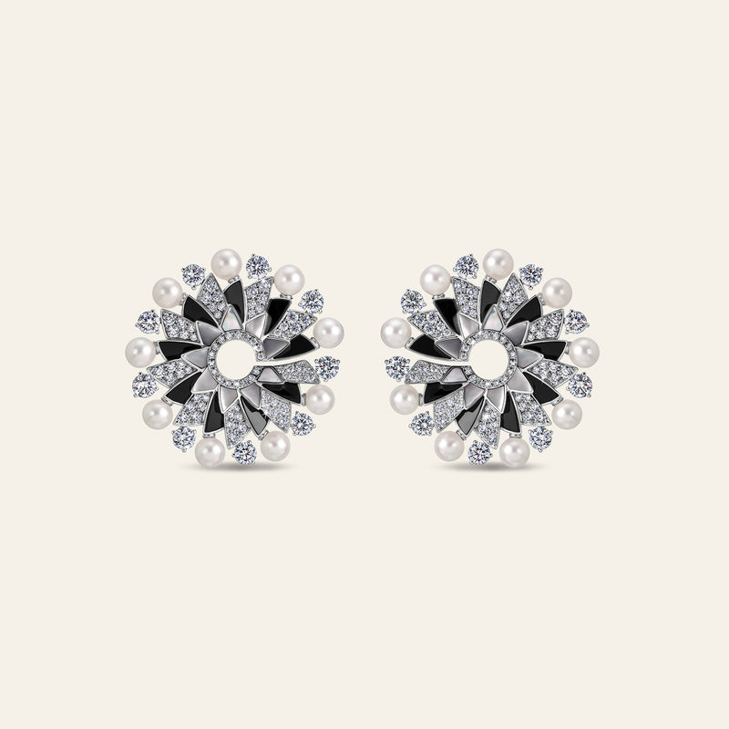 Infinia Pearl Small Earring_White Diamonds With Pearls, Onyx, Special Cut Mother Of Pearl_1