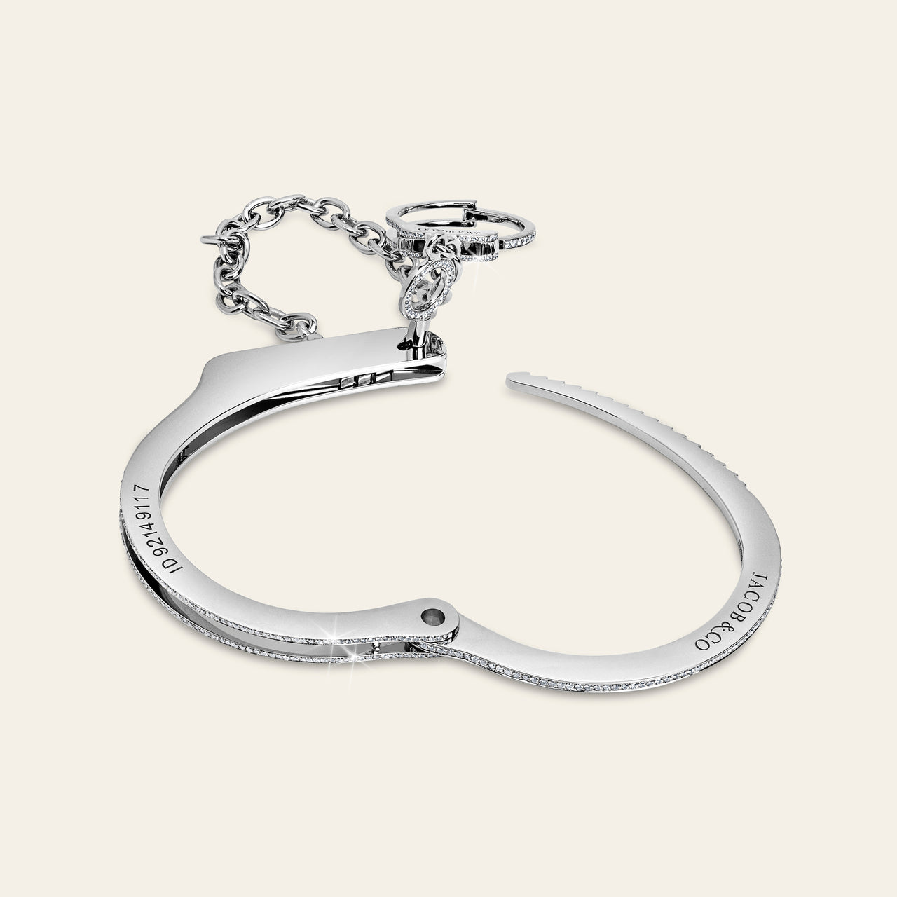 Love Lockdown Wristlet_White Gold_White Diamonds_2