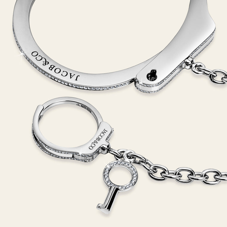 Love Lockdown Wristlet_White Gold_White Diamonds_3