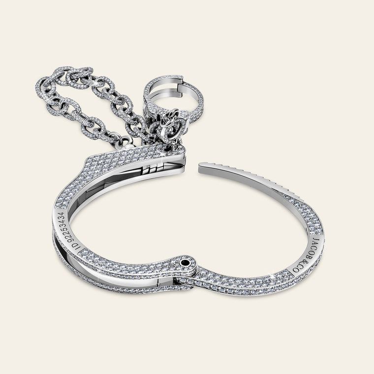 Love Lockdown Wristlet_White Gold_Pave White Diamonds_2