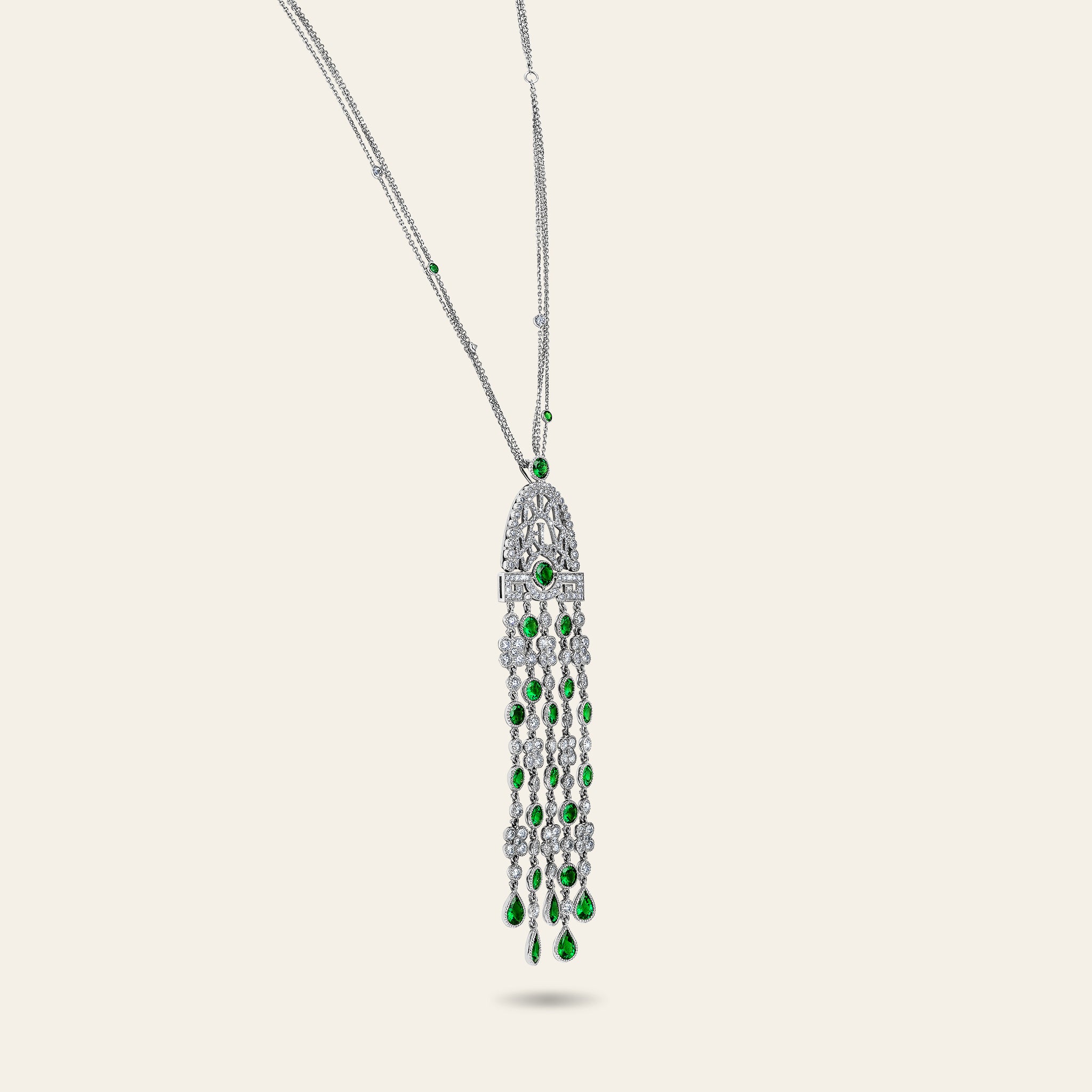 Jezebel Pendant_White Gold_White Diamonds and Tsavorite_2