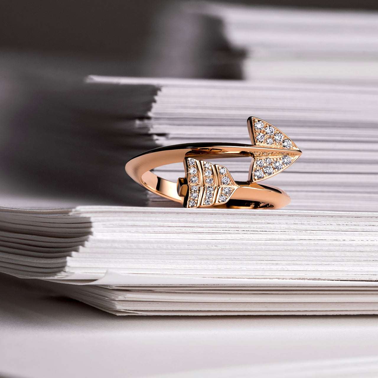 Super Arrow Diamond Ring_Rose Gold_White Diamonds_4