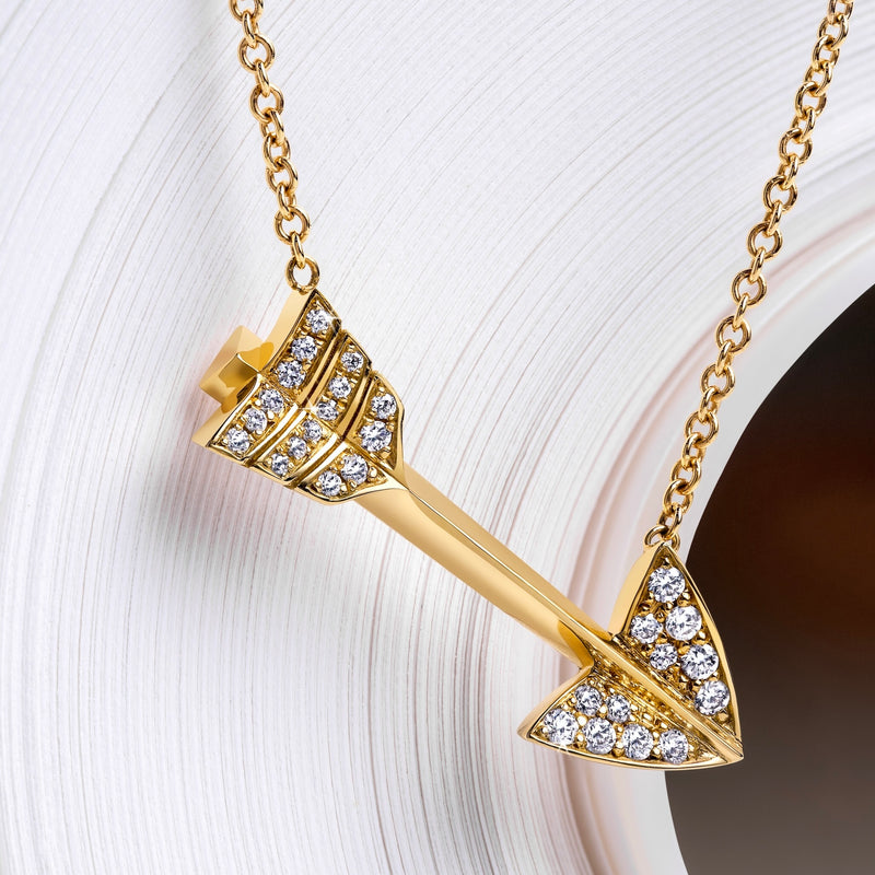 Super Arrow Diamond Pendant_Yellow Gold_White Diamonds_4