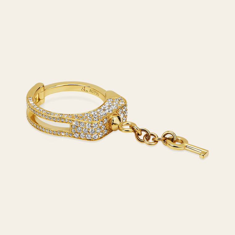 Love Lockdown Diamond Ring_Yellow Gold_White Diamonds_3