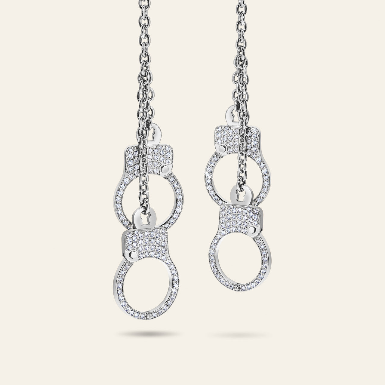 Love Lockdown Diamond Hanging Earrings_White Gold_3