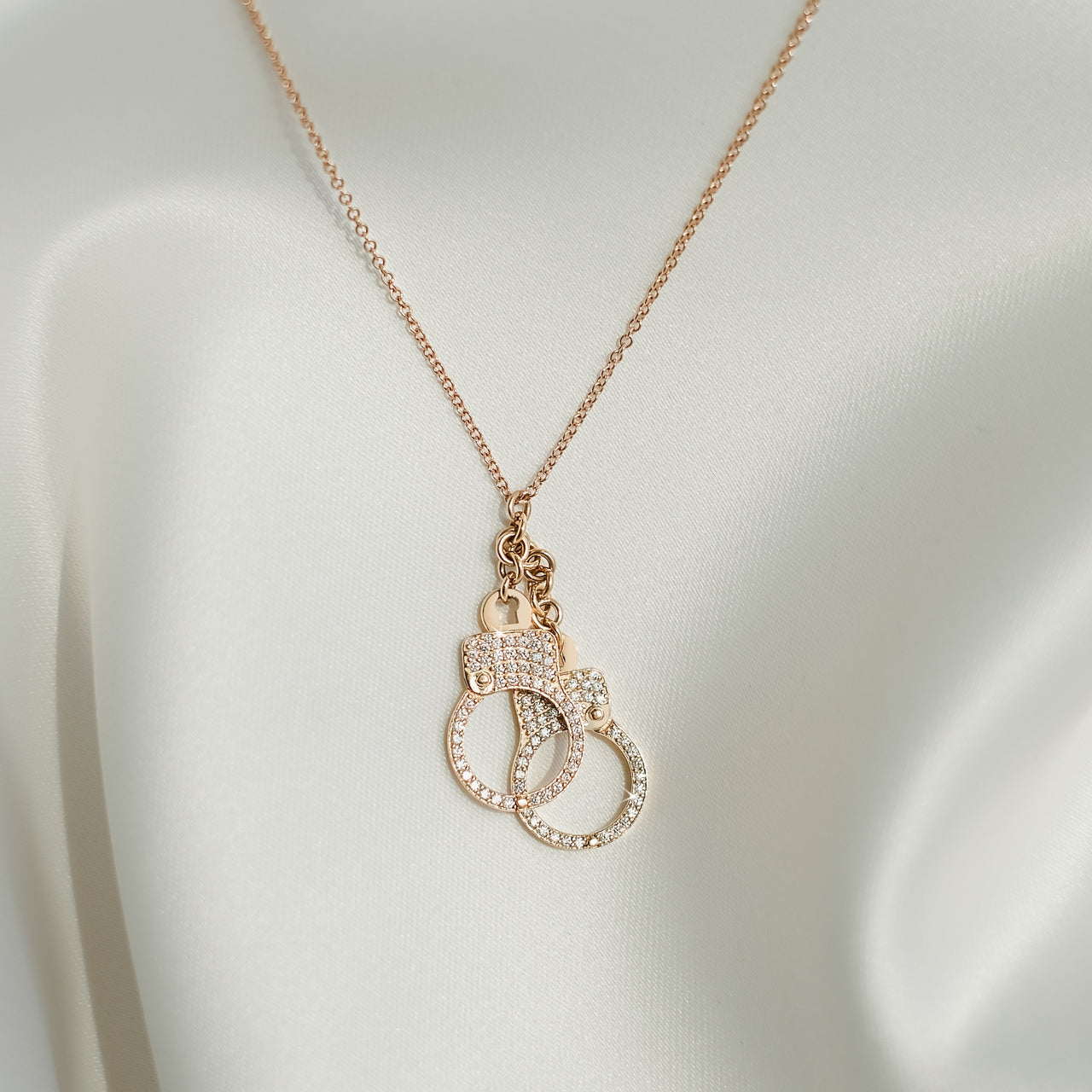 Love Lockdown Diamond Cuff Necklace_Rose Gold_White Diamonds_3