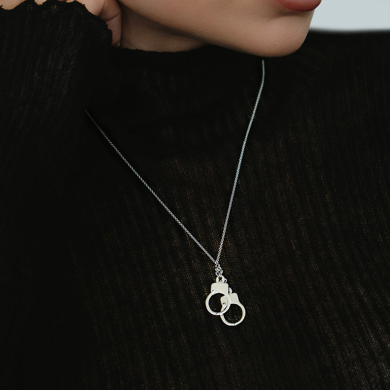 Love Lockdown Cuff Necklace_White Gold_4