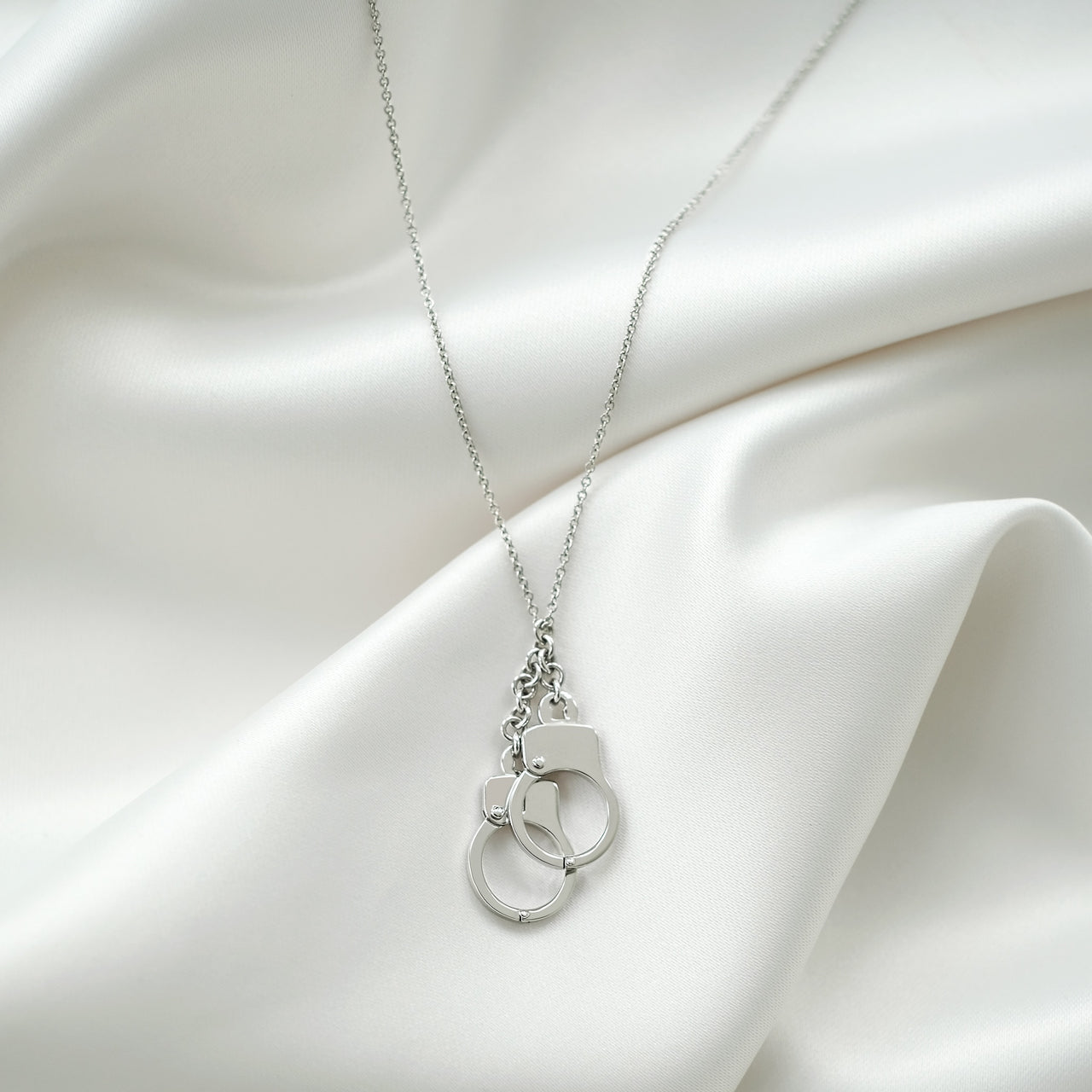 Love Lockdown Cuff Necklace_White Gold_3