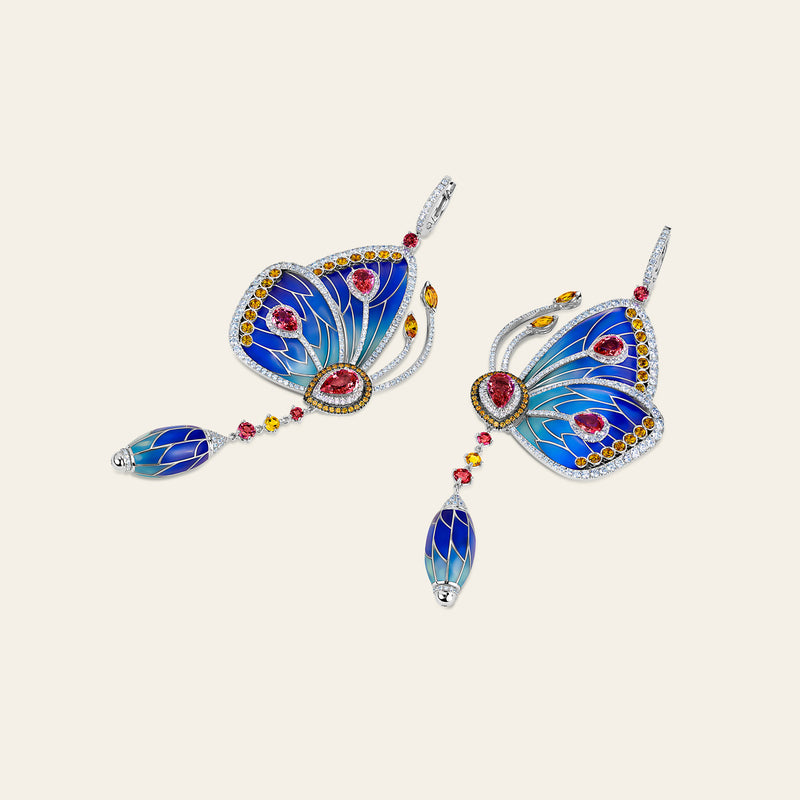 Papillon Earrings_White Gold_White Diamonds_2
