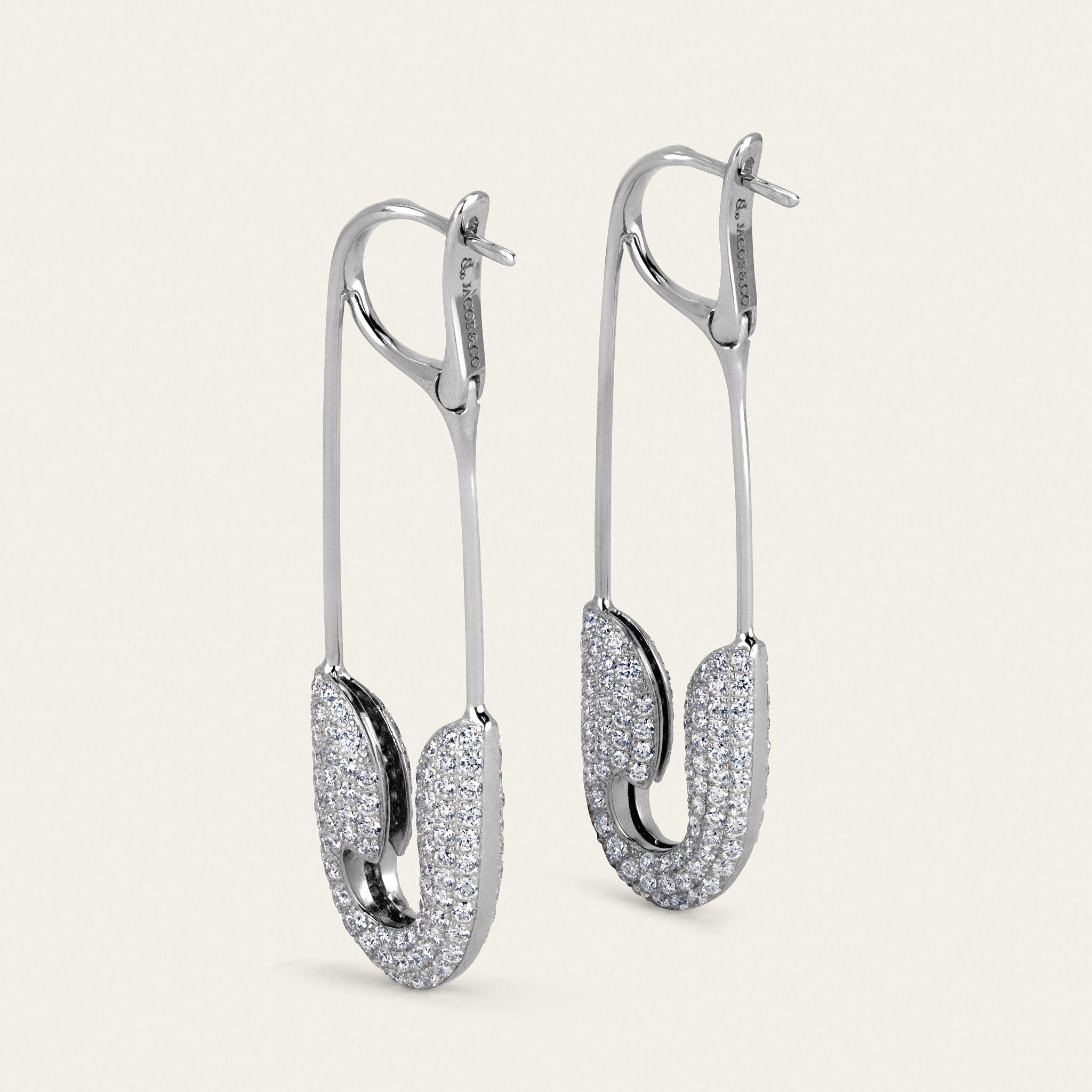 Securus Diamond Earrings_White Gold_White Diamonds_3