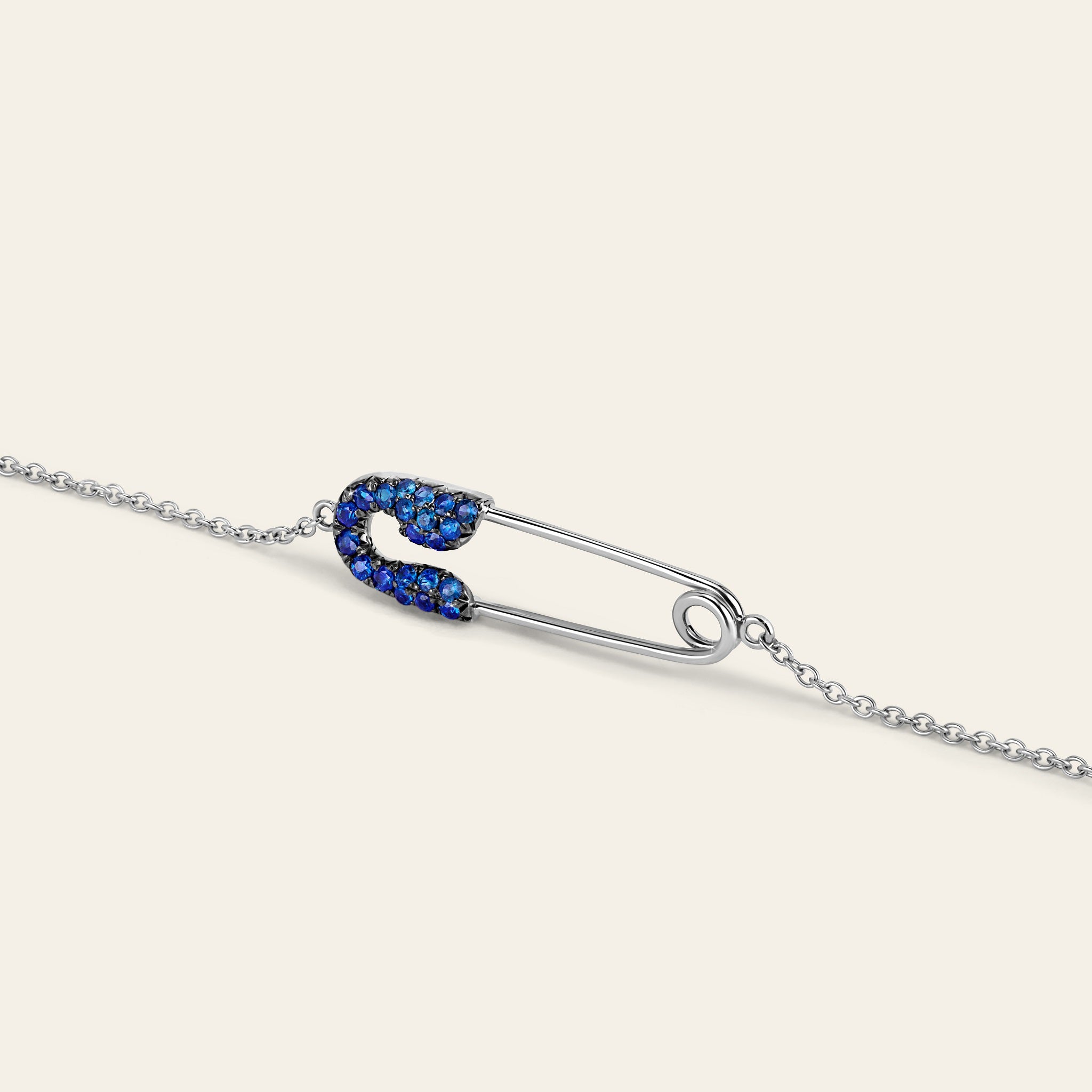 Securus Sapphire Bracelet_White Gold_Sapphires_3